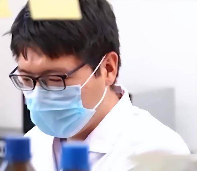 全球第一次船对船液态二氧化碳接卸完成